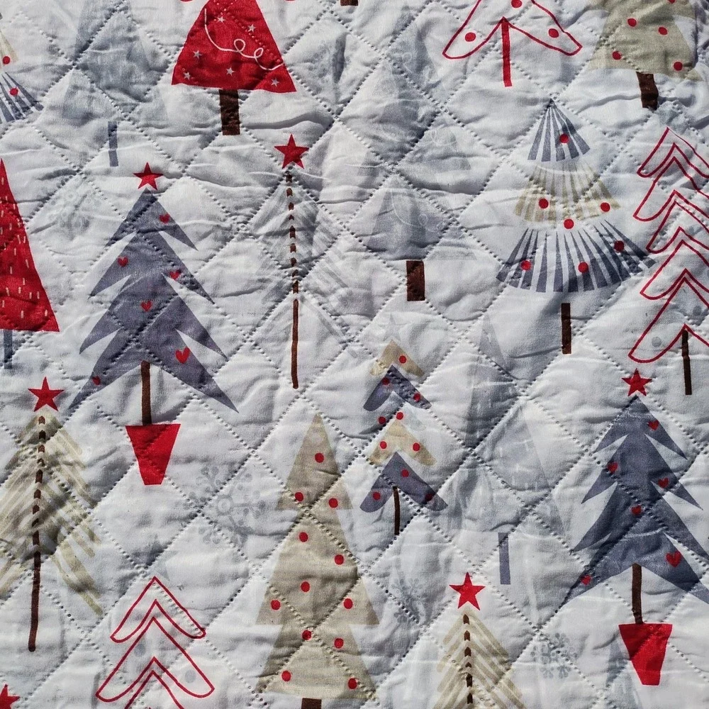 RT‎ Designer's Collection Christmas Tree Blanket 82x82 Red Gray Holiday Decor